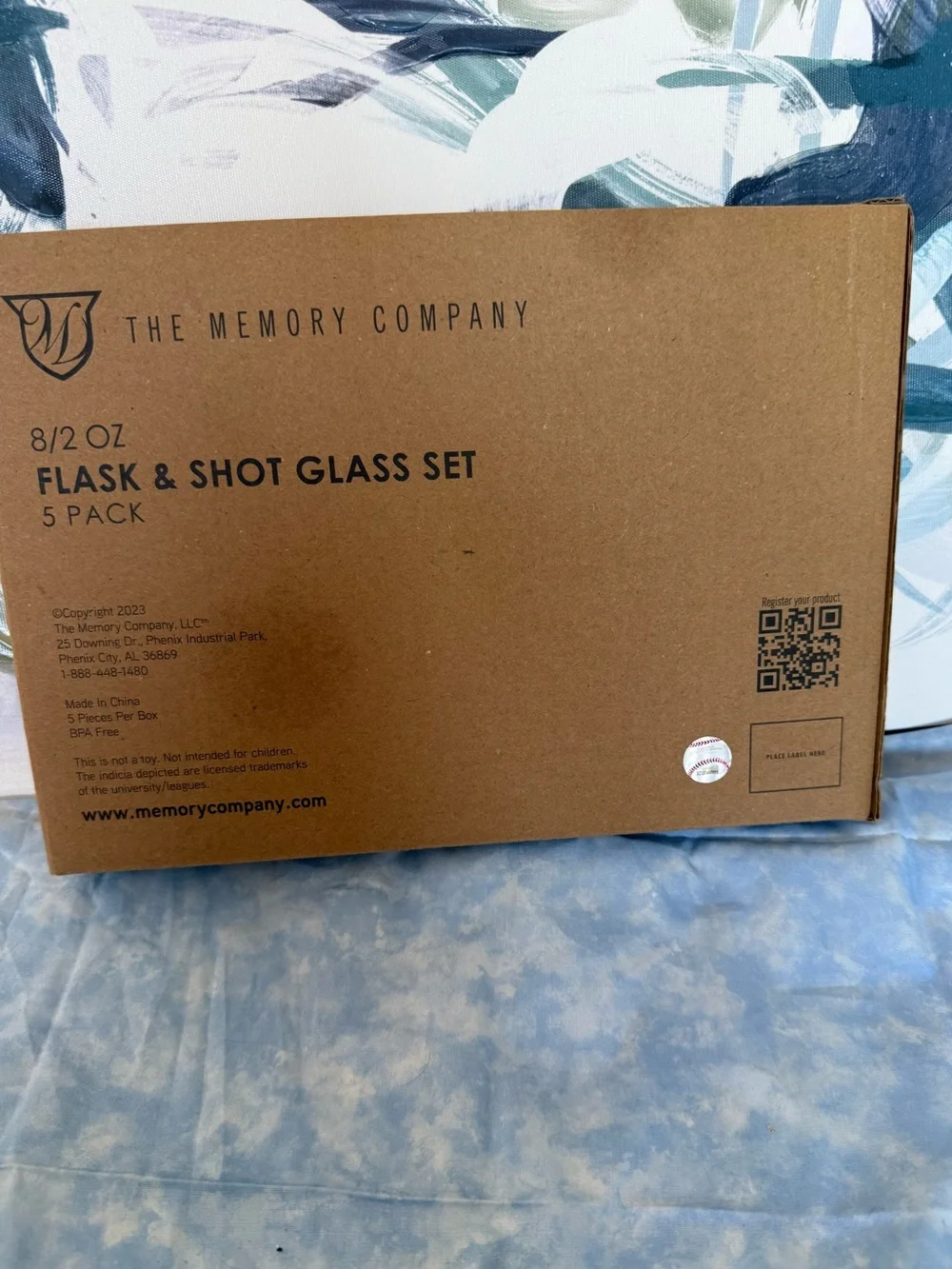 *NEW* Chicago Cubs 8oz. Stainless Steel Flask & 2oz. Shot Glass Set
